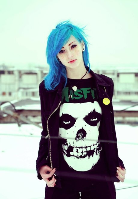 Rocken Rollia model nude pics