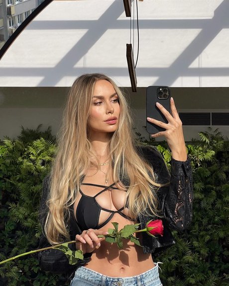 Sabina Kontor pornstar adult pic