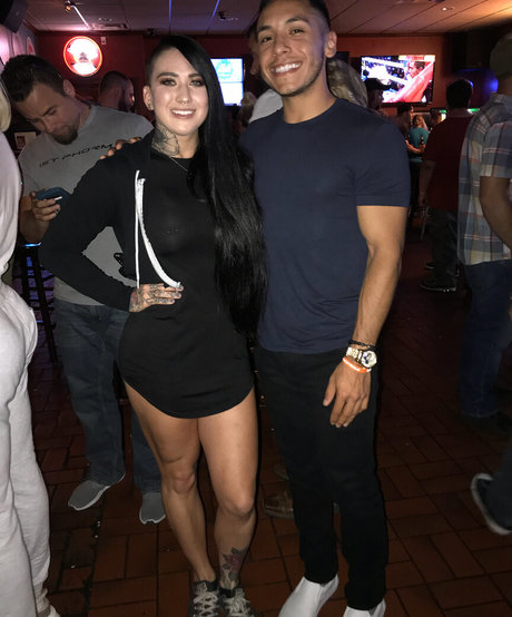 curvy solo onlyfans free photo