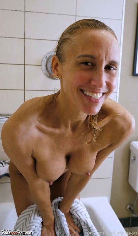 beautiful face onlyfans erotic galleries