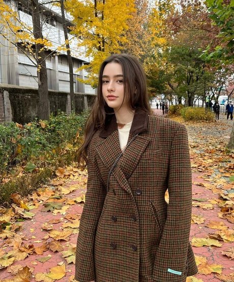 Dasha Tarab perfect actress galleries