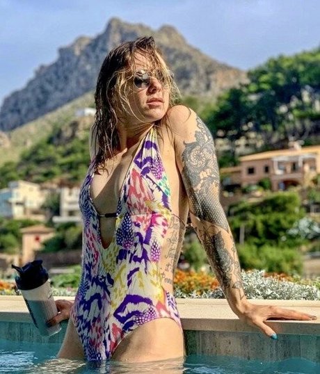 Orla Walsh pornstar pretty picture