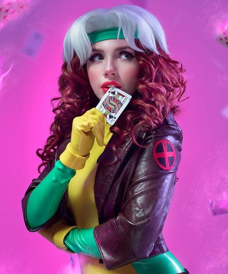 Anastasia Galuzina star free pics