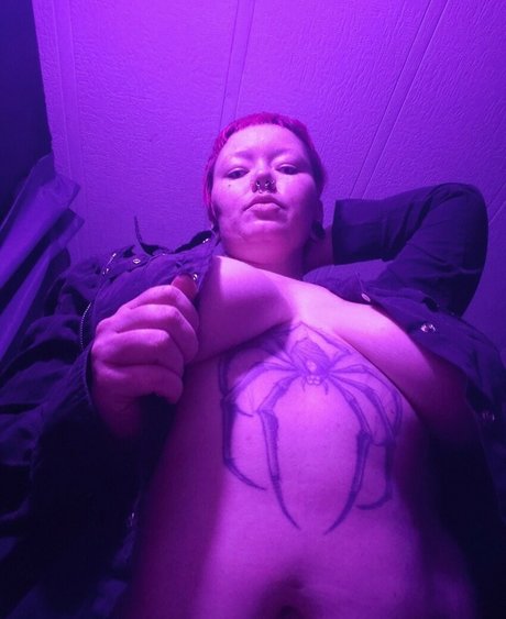 Scarletpyro pornstar beautiful photo