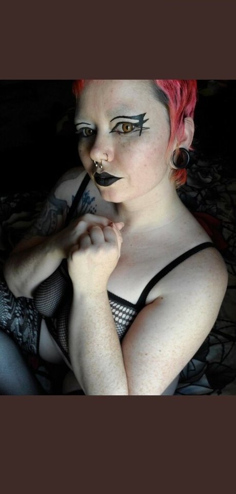 Scarletpyro porn model img