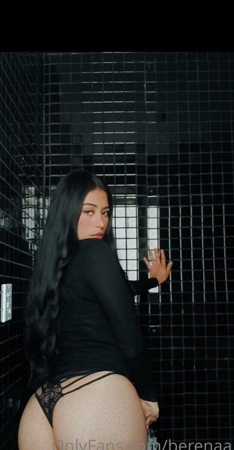 Berenice Aguilar star perfect photo