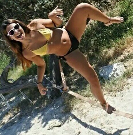 Aria Paria model picture