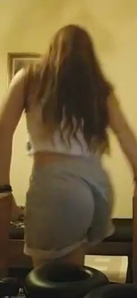 Aria Paria hot star galleries