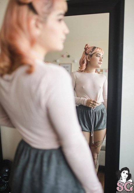 Haruki Muracallme star erotic pictures