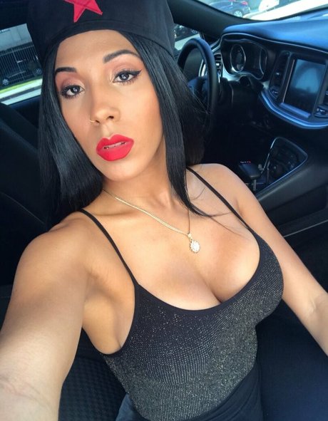 Jenn Morel hot model galleries