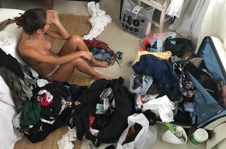 busty mom onlyfans art porn pic