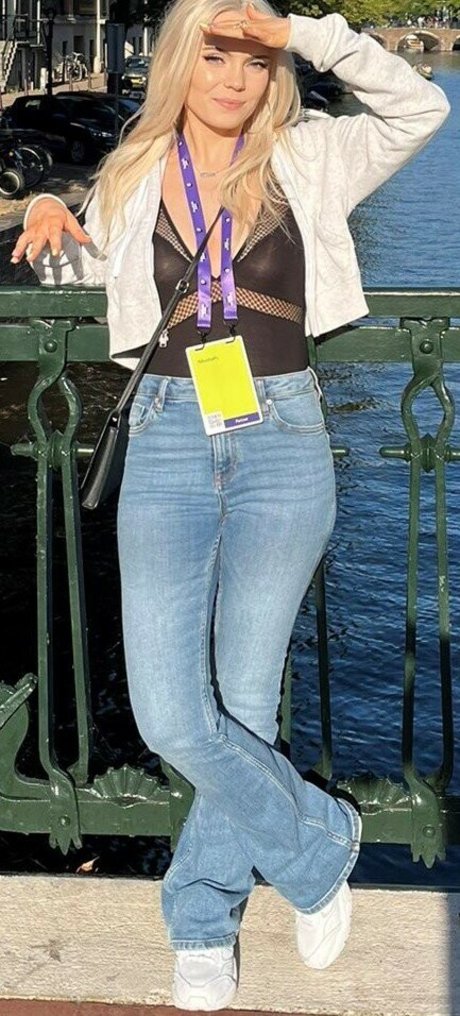 Baffy star hot pictures