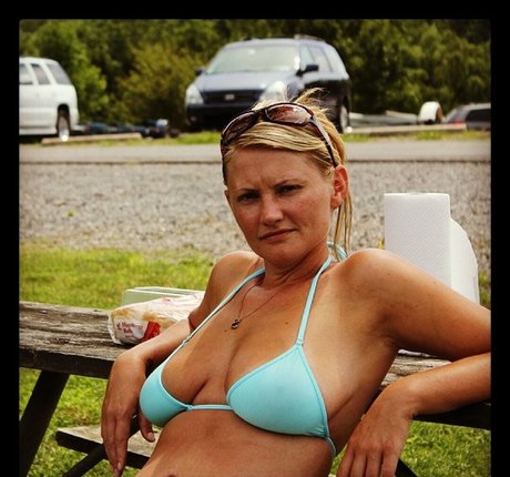 wickedsunshine1 naked pornstar photo