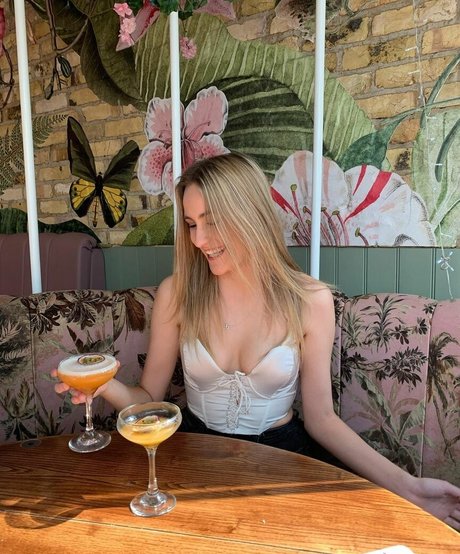 Ellierose Kelly art actress archive