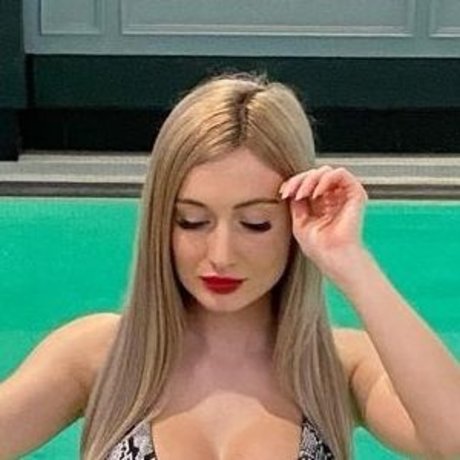 Leakrrs sexy pornstar gallery