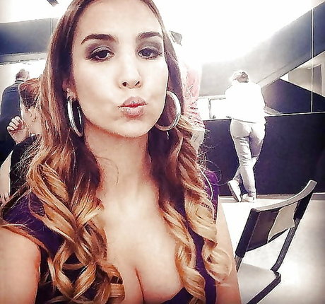 Sila Sahin star pretty gallery