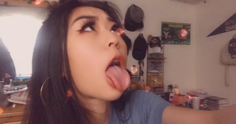 ToxicDaisies xxx model image