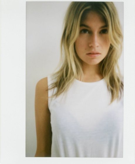 Annie McGinty pornstar pretty archive