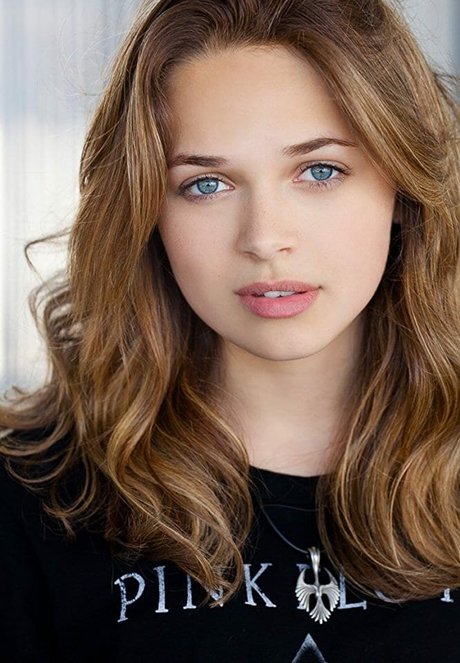 Alyssa Jirrels model hd image