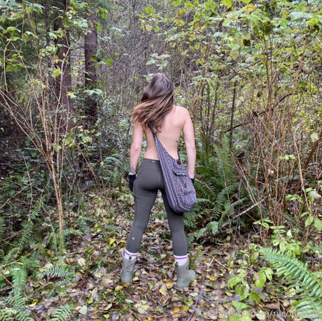 milf pregnant onlyfans sex photo