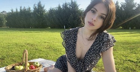 shadesoflo art pornstar pictures