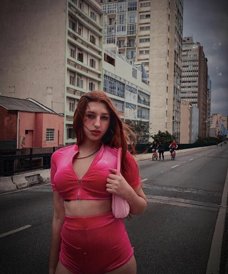 Nicky Oberlin hd star pic