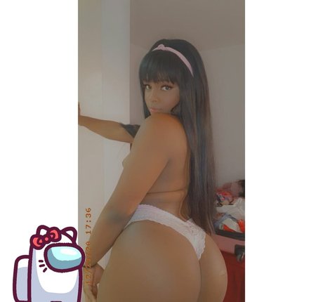 Joselyn Sevillano sexy model photo