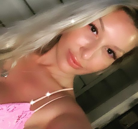 Lacey Denae star naked pics