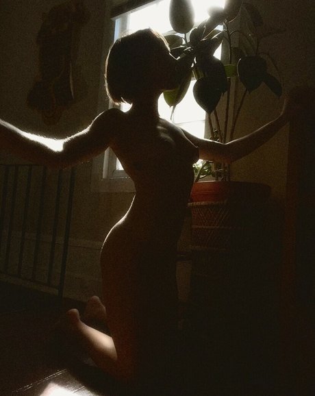 Wretched Wren pornstar nudes pic