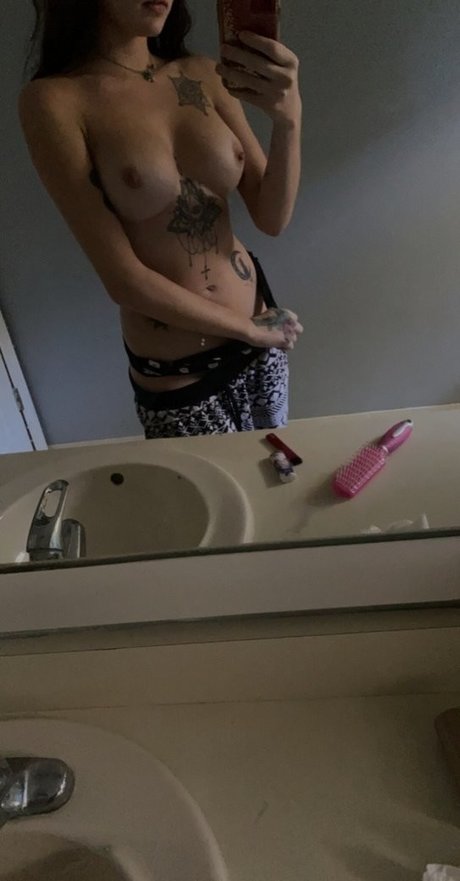 Stoner girl305 adult model pics