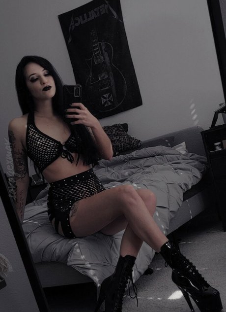 SavagexMav model pretty pictures