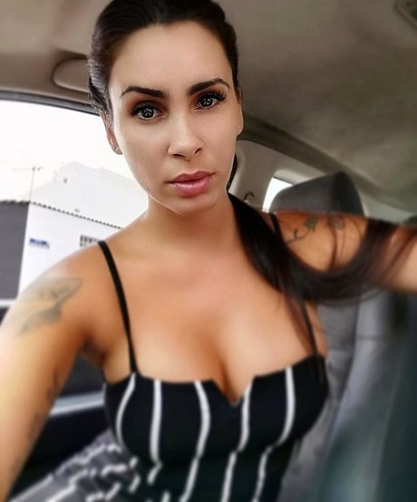 Laura Ghon pornstar sex image