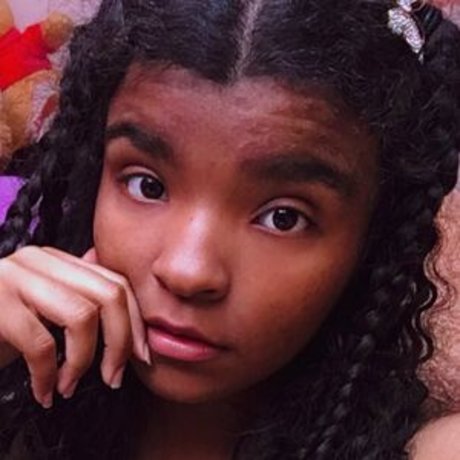 elisebrown147 model pornographic archive