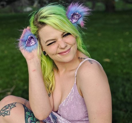 Waifunextdoor star hot pic