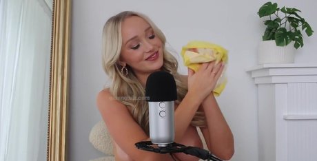 busty redhead onlyfans pornographic photos