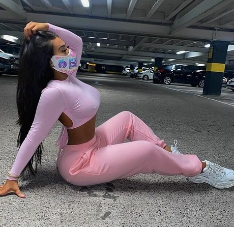 Kate Isobel Daisy star adult gallery