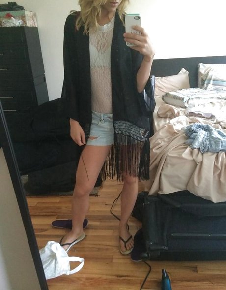 Symphony Howlett pornstar adult galleries