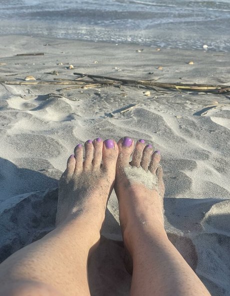 RealRedVixen pretty actress images