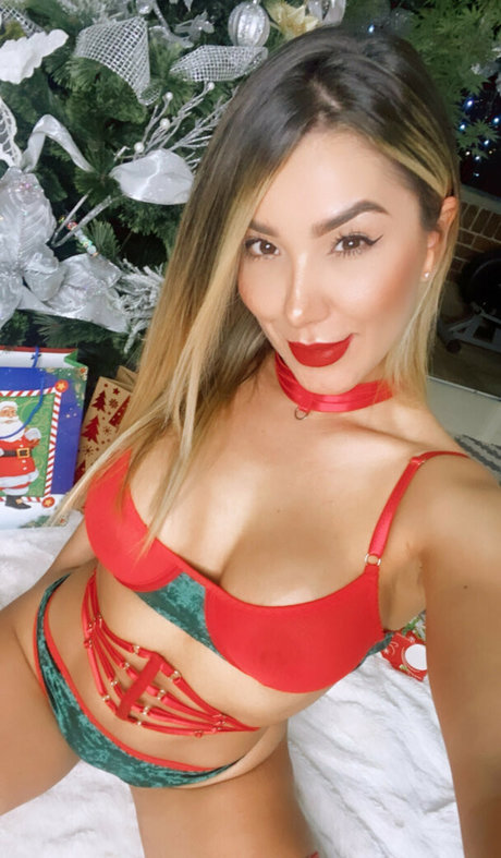 blonde milf onlyfans sexy naked pics