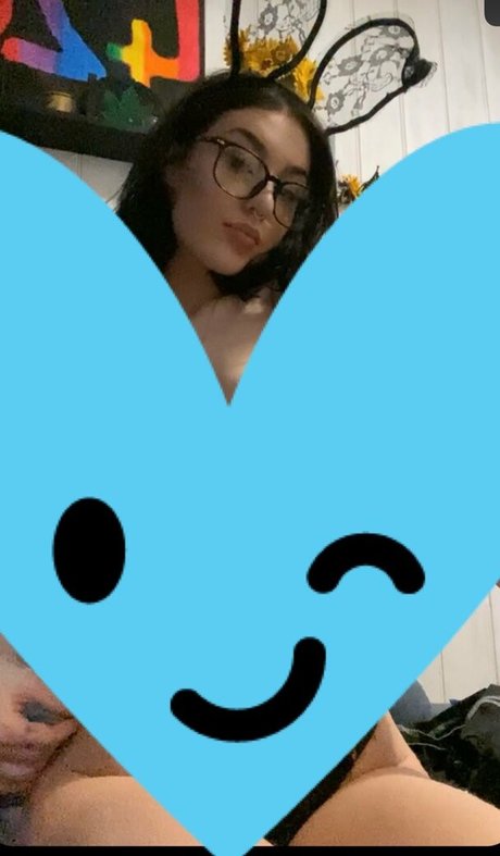 lucifersgf420 beautiful model pic