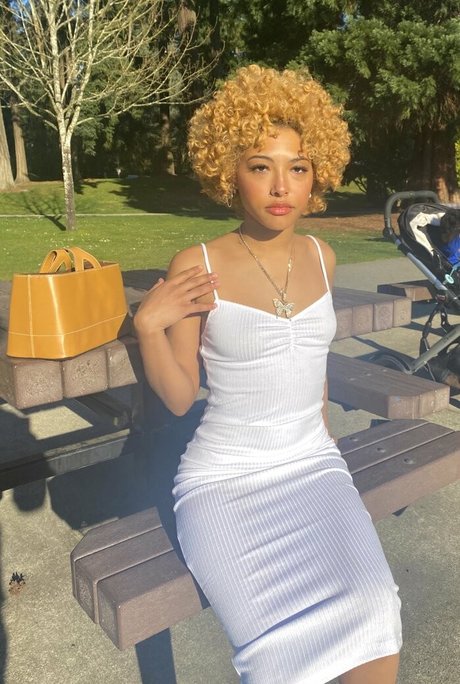 small cock onlyfans sexy picture