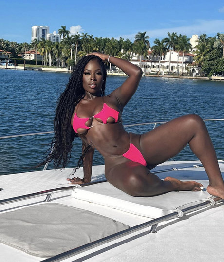 Ghanaiandol perfect model pic