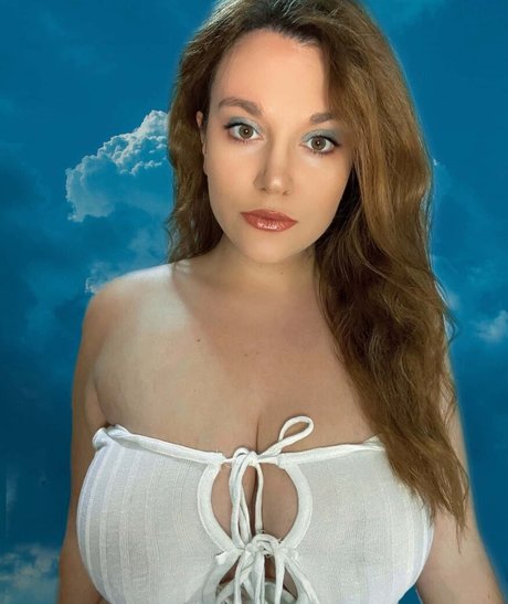 amateur blonde onlyfans sexy nude images