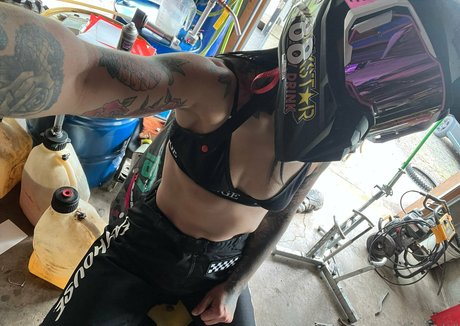 Little Doll star art pics