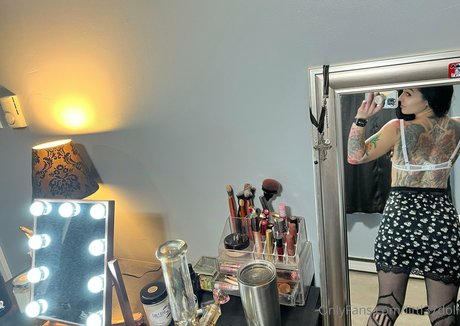 Little Doll hot model galleries