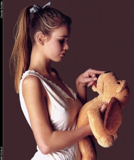 Claudia Schiffer nudes pornstar picture