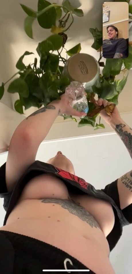 Wesley Fox nudes model img