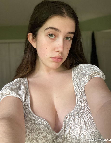 Molly Barkasy nudes model image