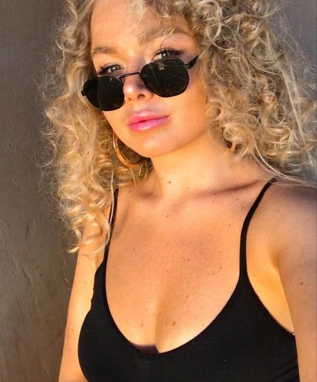 shemale pov onlyfans erotic pictures