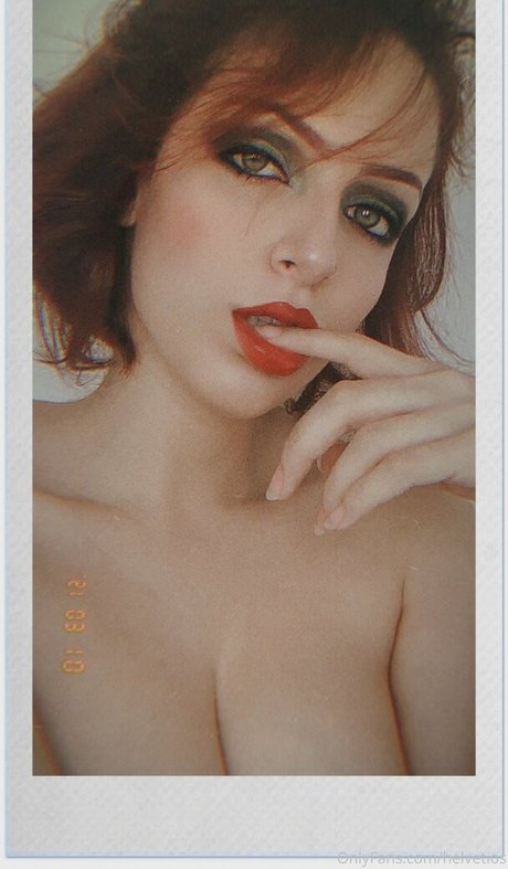 Oriana Leal star beautiful pic